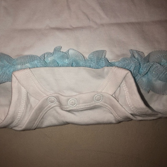 3/$25 🍄 NWT Tiny Tillia by Avon Easter Chick Cotton Baby Onesie Size 3-6 months - Picture 3 of 5